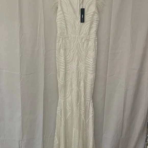 Fashion Nova Ivory Beaded V-Neck Wedding Gown with Feather Shoulders - Picture 2 of 9